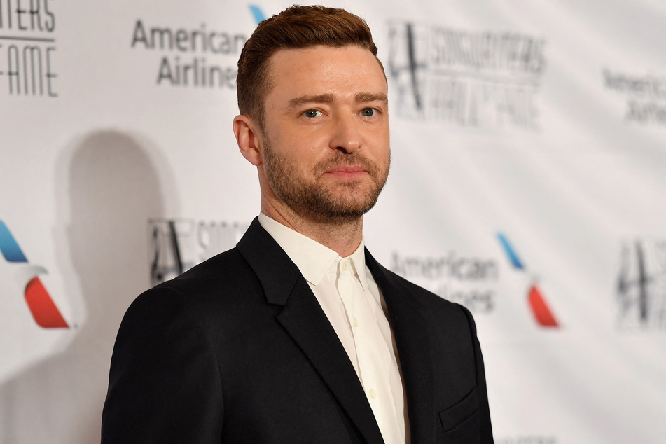 Justin Timberlake on Friday gave his first concert since he was arrested by the police for drunk driving and took the opportunity to speak out on the incident.