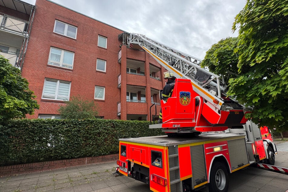 In Hamburg-Bergedorf war ein E-Verteiler in einem Keller in Brand geraten.