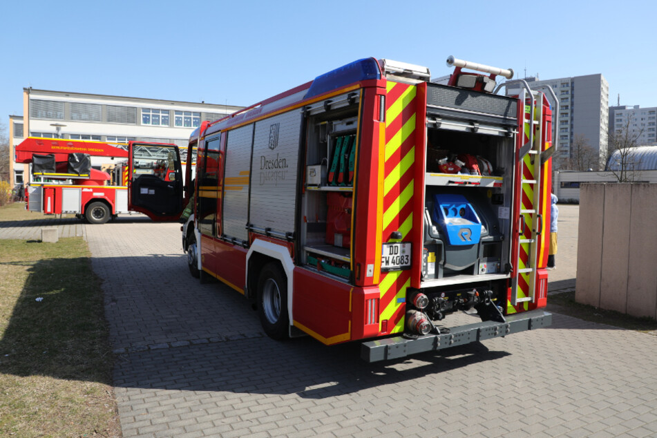 Insgesamt 50 Kameraden waren bei der Löschung des Feuers in der 93. Grundschule im Einsatz.