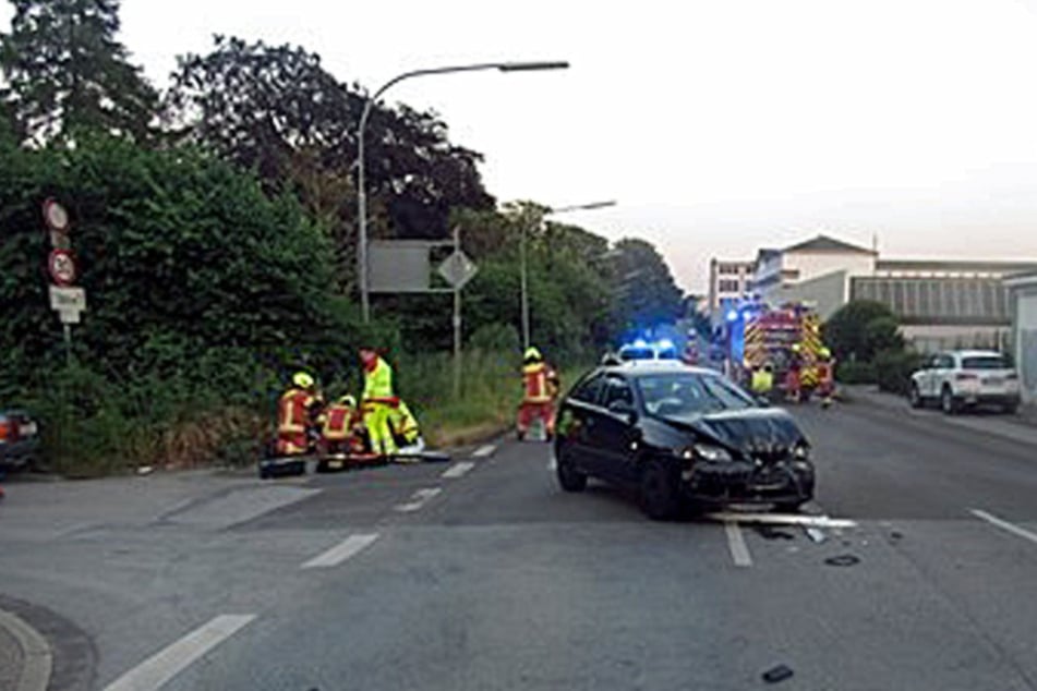 Der Seat des 62-Jährigen wurde bei dem Unfall extrem beschädigt.