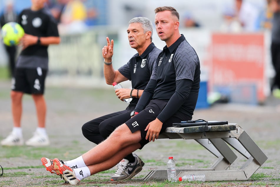 Dan Twardzik (34, r.) ist seit 2021 Co-Trainer der VSG, damals noch unter Karsten Heine (heute 70, l.)