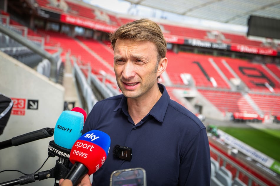 Simon Rolfes (43) muss schon wieder einen neuen Trainer finden.