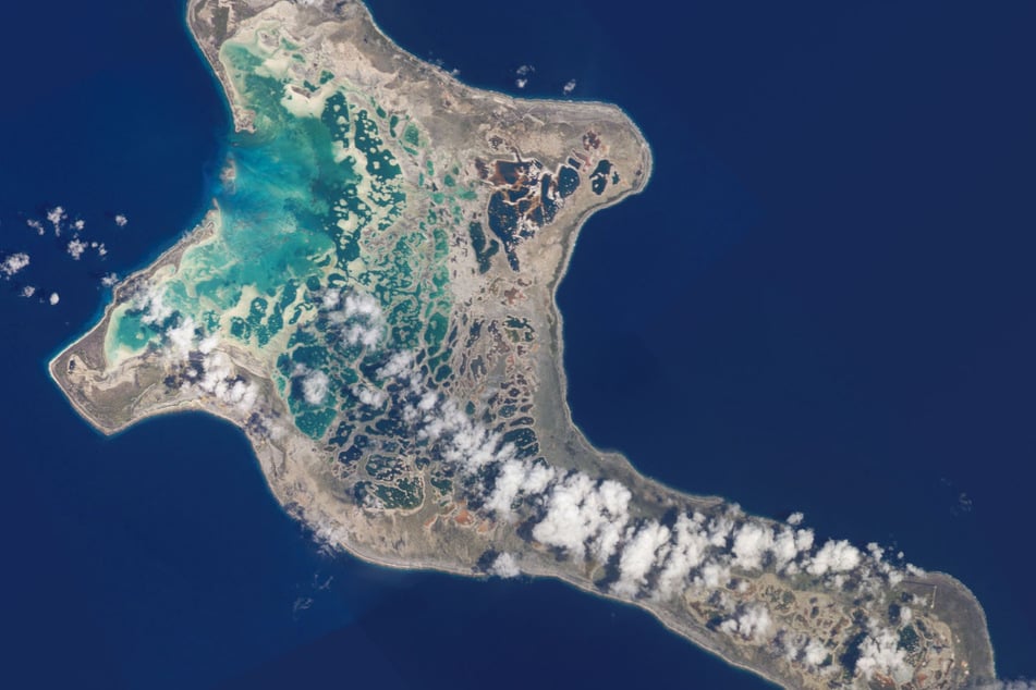 Kiritimati: La isla se encuentra 26 horas por delante de la Isla Baker.