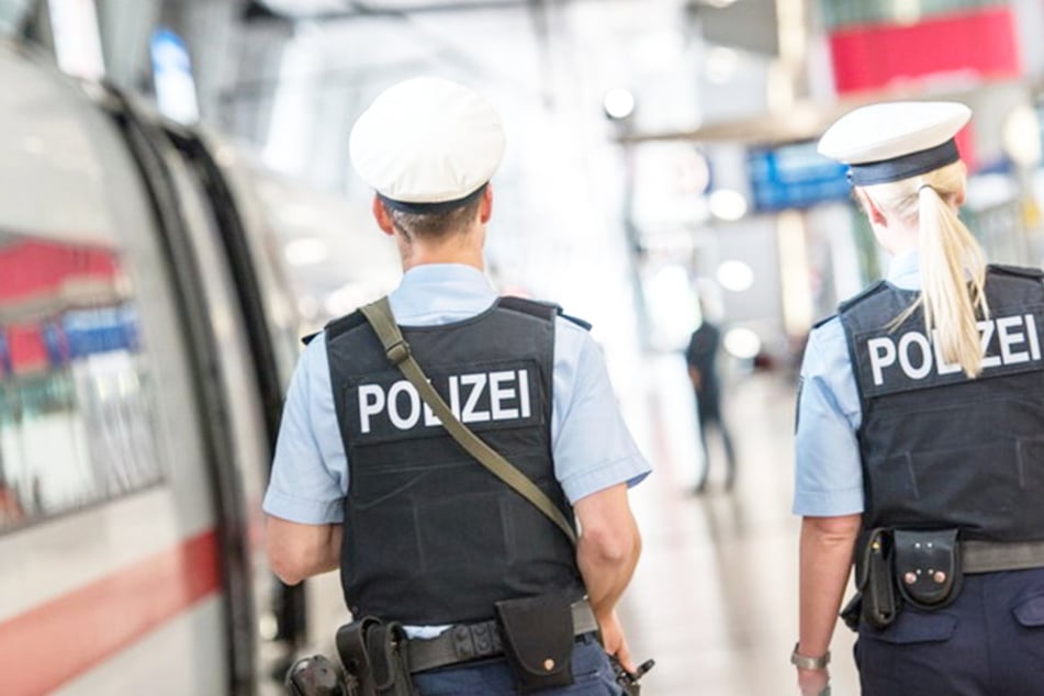 Am Bahnsteig in Nürnberg fehlte von der Frau jede Spur. Videoaufnahmen zeigten, was passiert war. (Symbolbild)
