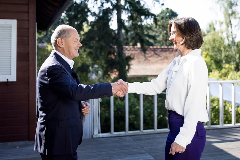 Interviewt wurde Olaf Scholz von Diana Zimmermann, Leiterin des ZDF-Hauptstadtstudios.