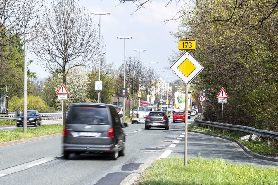 Hier häufen sich Unfälle: Auch die Einfädelspur am Neefepark auf die Neefestraße stadteinwärts soll im Zuge der Baumaßnahmen verlängert werden.