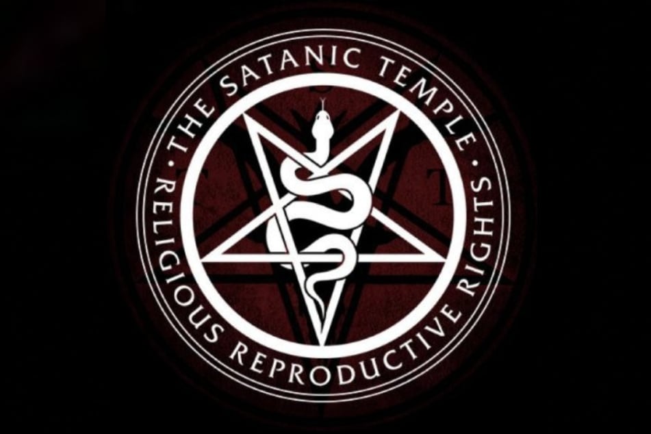 Die Organisation sagt, dass Abtreibung und ihr Ritual dazu, zu den Praktiken gehört, in denen Mitglieder ihren Glauben der Grundsätze des Satanismus stärken. Deswegen soll es von dem Religionsfreiheitsgesetz geschützt werden.