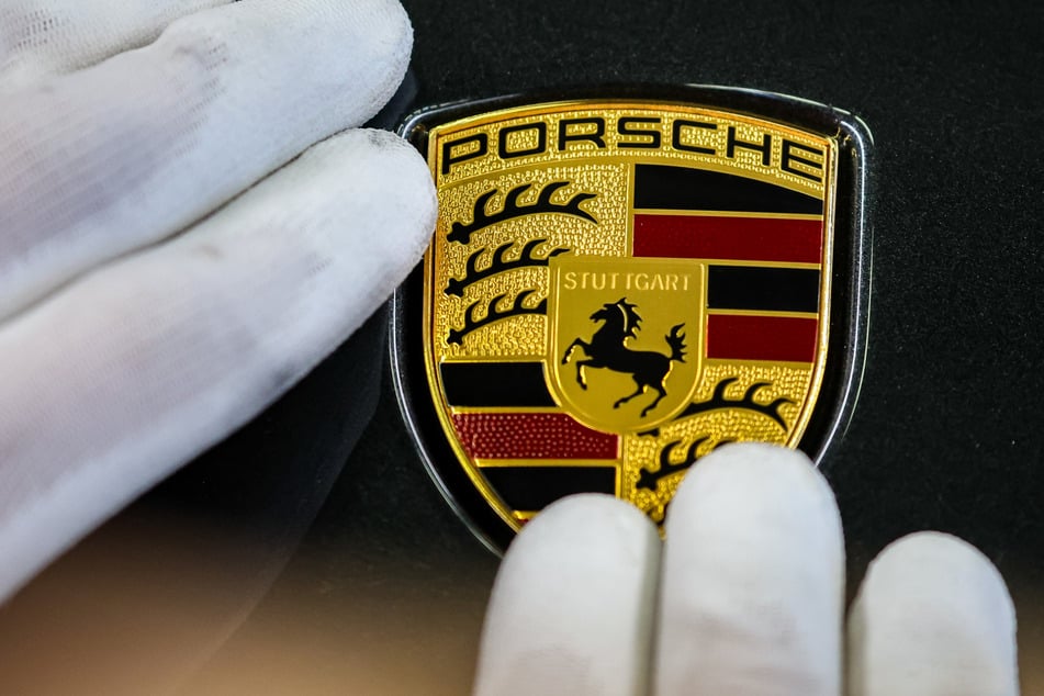 Porsches Strategie-Schwenk belastete die Konzernbilanz mit fast 5 Milliarden Euro. (Symbolbild)