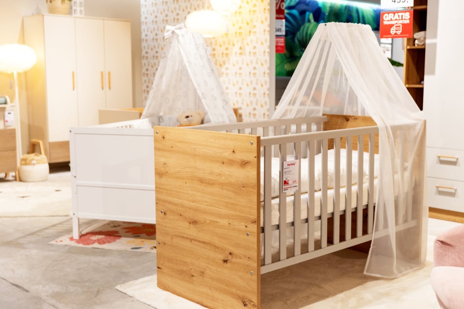 Bezaubernde Baby-Betten gibt's bei Zurbrüggen jetzt 50 Prozent günstiger