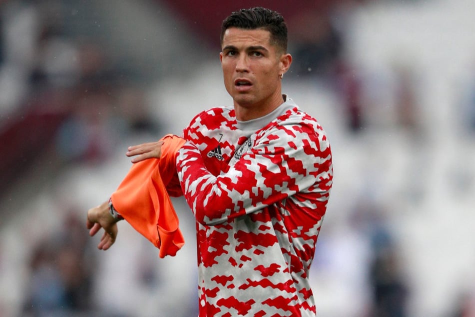 Da dürfte Cristiano Ronaldo (36) nicht schlecht aus der Wäsche geguckt haben. Etwa 288.000 Euro soll ihm die gute Frau gestohlen haben.
