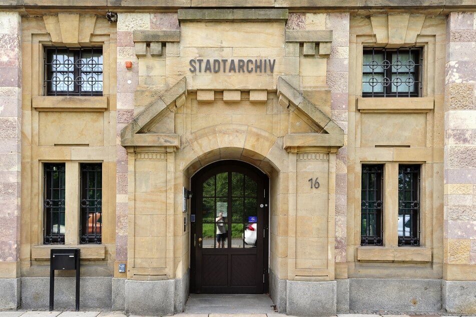 Der Hauptsitz vom Stadtarchiv in der Nähe vom Falkeplatz. Die wertvollsten historischen Stücke befinden sich hier hinter einer Panzertür.