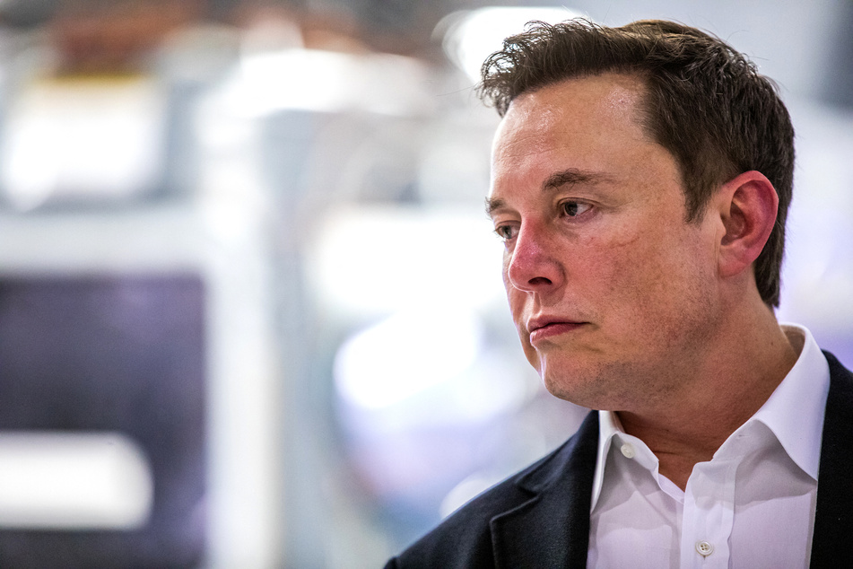 Elon Musk: Elon Musk under government investigation over Twitter deal