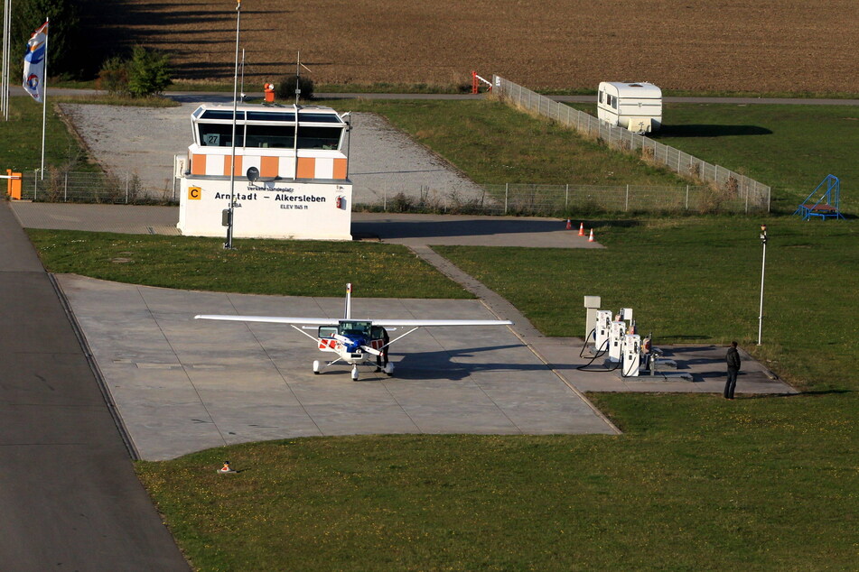 Am Flugplatz Alkersleben bei Erfurt spielte sich die Tragödie ab. Ein Hangar auf dem bei Fallschirmspringern beliebten Flugplatz wurde Marcus N. zum Verhängnis.
