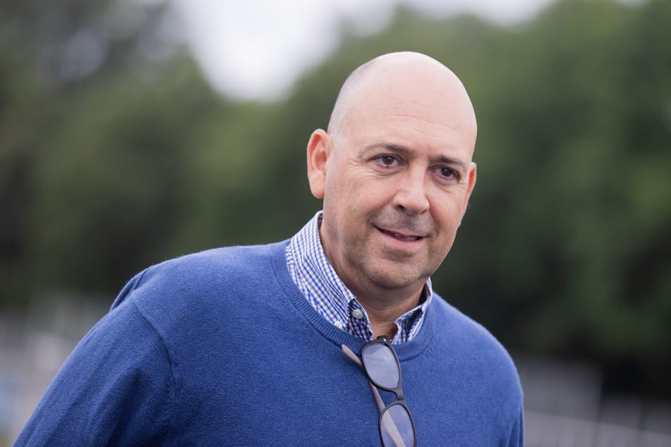 Leverkusen-Boss Fernando Carro (61) stürmte wutentbrannt durch die Katakomben der BayArena. (Archivfoto)
