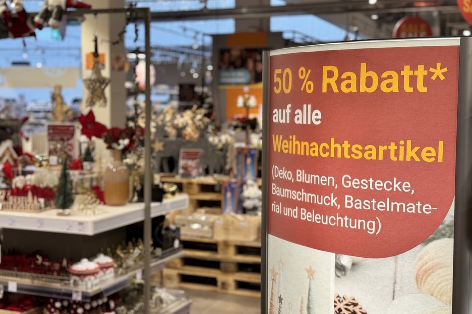 Starke 50 Prozent Rabatt gibt's gerade auf alle Weihnachtsartikel.