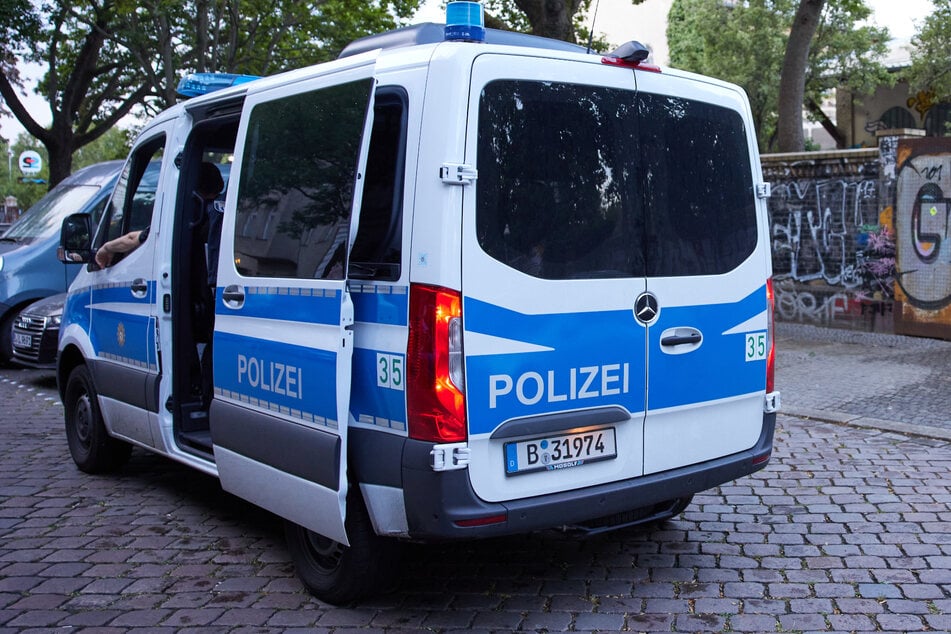 Der Täter konnte samt Beute flüchten. (Symbolbild)