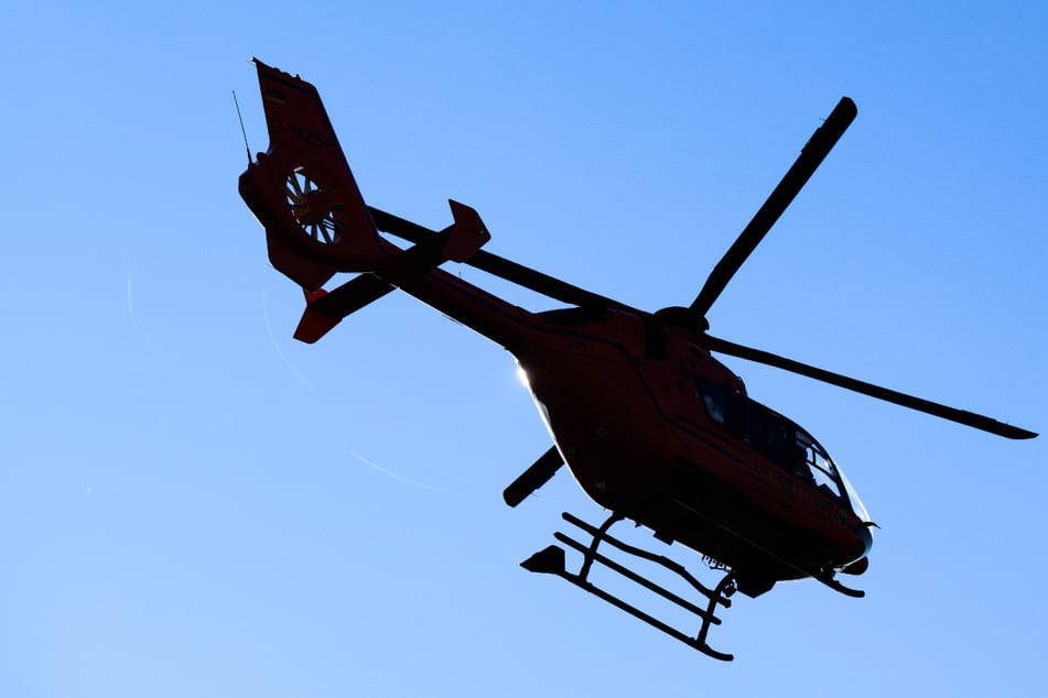 Ein Rettungshubschrauber brachte den Jungen ins Krankenhaus. (Symbolbild)