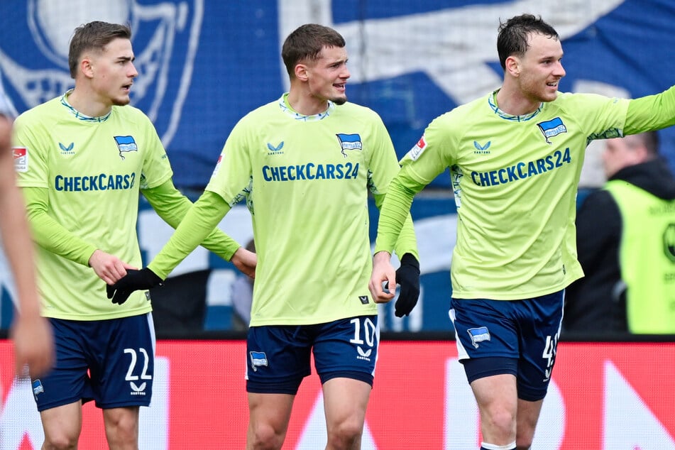 Pascal Klemens (21, r.) könnte schon bald wieder bei Hertha im Kader stehen.