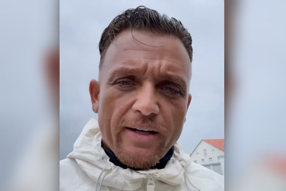 Der Sänger und achtfache Papa ist derzeit einfach nur ratlos.