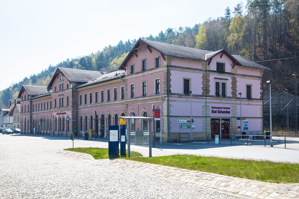 Hier soll die Bahn in einigen Jahren starten: der Nationalparkbahnhof Bad Schandau.