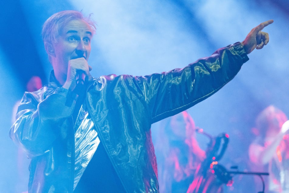 Jan Böhmermann (45) und das Rundfunk-Tanzorchester Ehrenfeld gehen im nächsten Jahr nicht auf Tour.