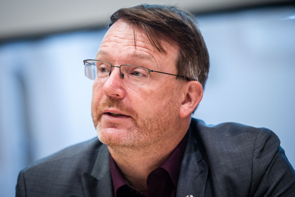 Freibergs Oberbürgermeister Sven Krüger (parteilos) sagte den Christmarkt-Händlern Unterstützung zu.