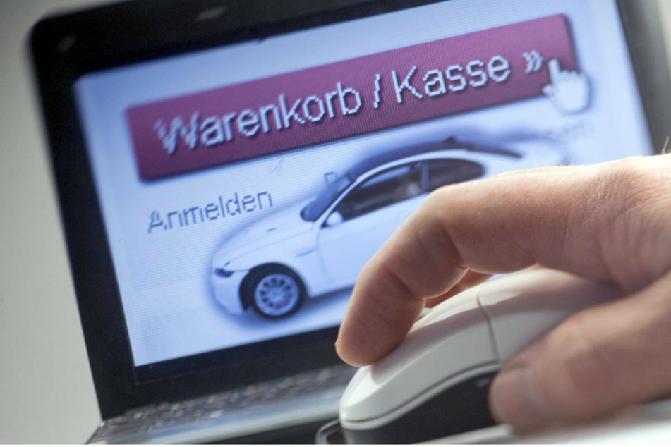 Betrug mit Luxusautos im Internet: Anzahlungen über 860.000 Euro kassiert