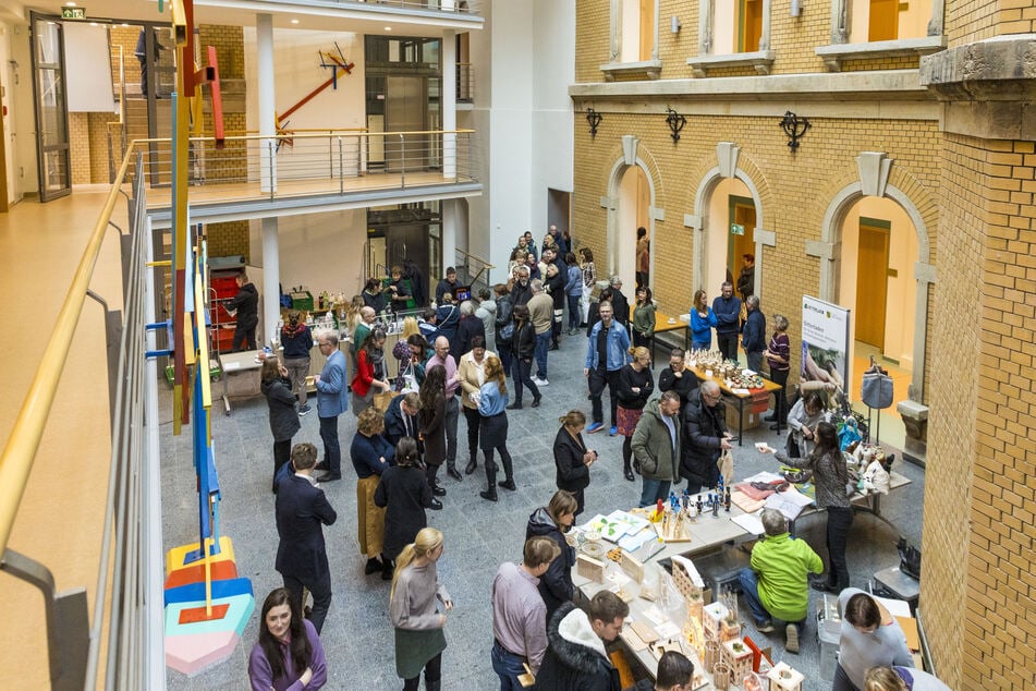 Der Andrang beim Weihnachtsbasar im Justizministerium war groß.