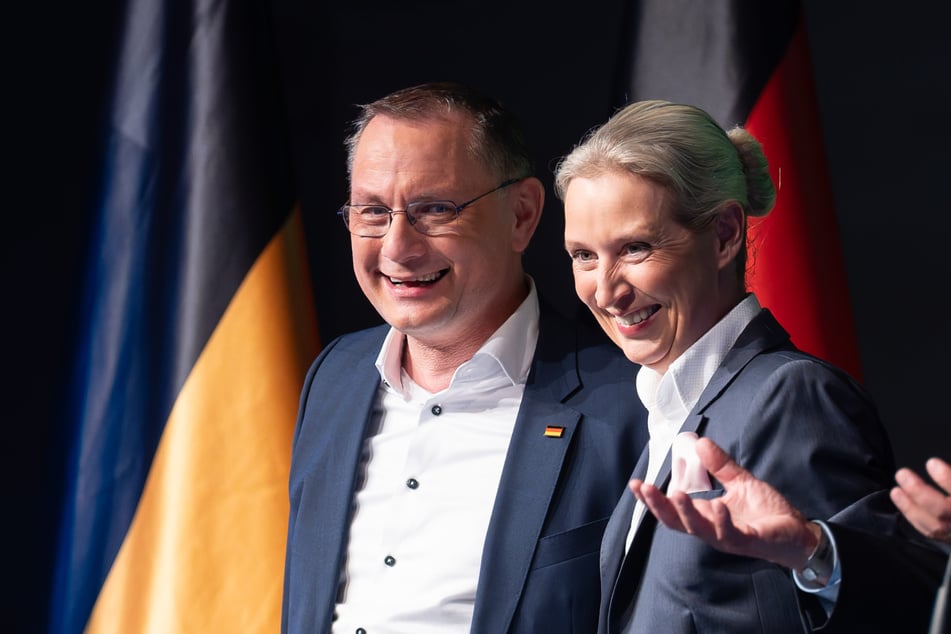 Tino Chrupalla (51, l.) und Alice Weidel (47, r.) wollen auf dem AfD-Bundesparteitag am 4. und 5. Juli in Erfurt als Parteichefs wiedergewählt werden.