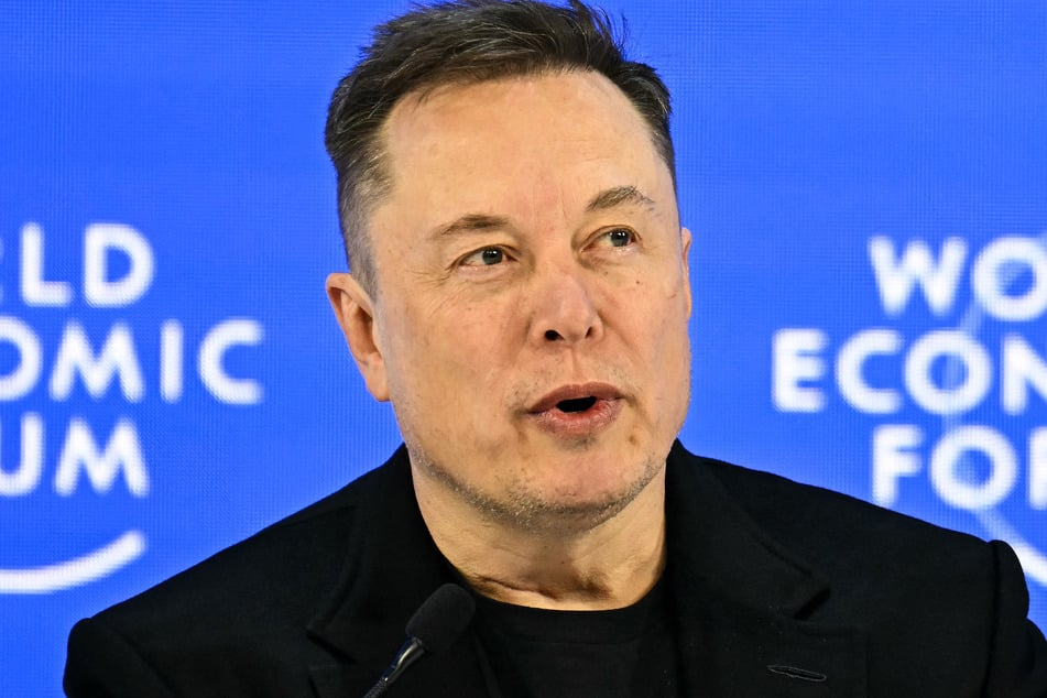 SpaceX is reportedly planning to time its IPO to coincide with a rare planetary alignment and founder Elon Musk's birthday.