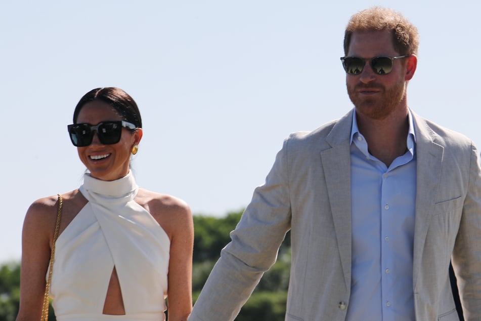 Der Prinz (39) und seine Frau Meghan (42) besuchten am Wochenende ein Polospiel.