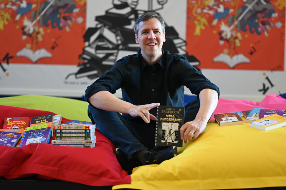 Jeff Kinney, US-Comic-Autor, stellt sein neues Buch "Gregs Tagebuch 17 - Voll aufgedreht" auf 48. Oldenburger Kinder- und Jugendbuchmesse "Kibum" vor.