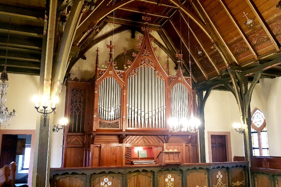 Die Repeaaturen und Überarbeitungen an der Jehmlich-Orgel kosten mindestens 15.000 Euro.