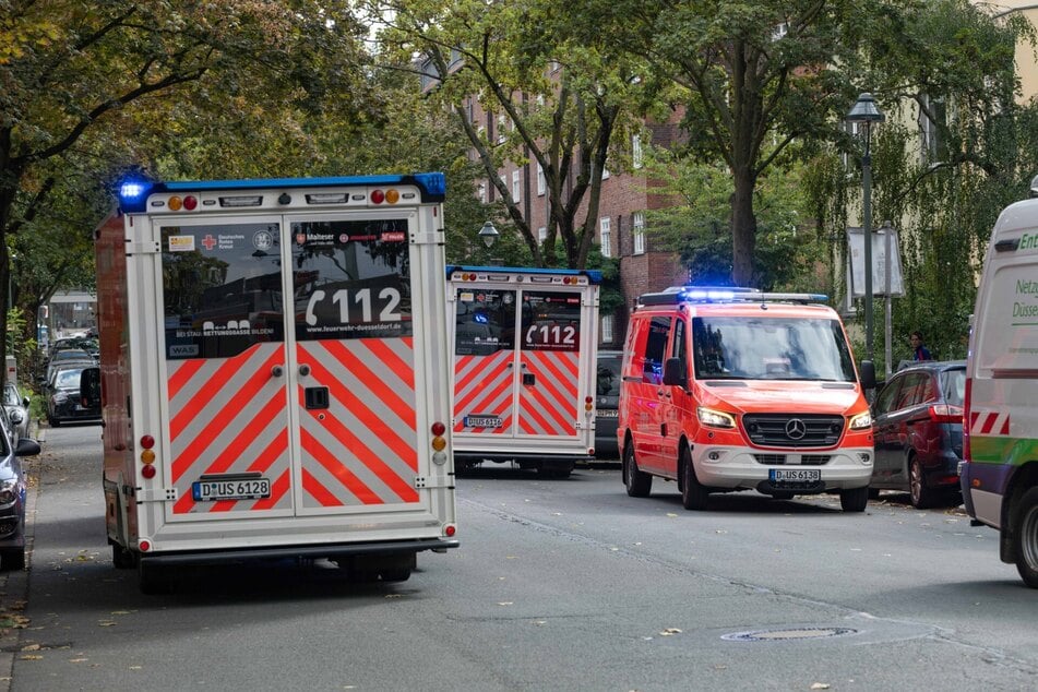 Großeinsatz in Düsseldorf: Sieben Menschen bei Wohnungsbrand verletzt