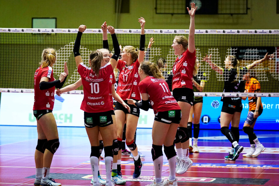 Zum Abschluss ihres Stressprogrammes mit drei Spielen in vier Tagen feierten die DSC-Schmetterlinge in Aachen einen 3:0-Sieg.