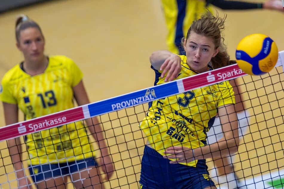 Beim deutschen Vizemeister SSC Palmberg Schwerin ist die heute 17-jährige Leana Grozer (r.) schon eine der Leistungsträgerinnen.