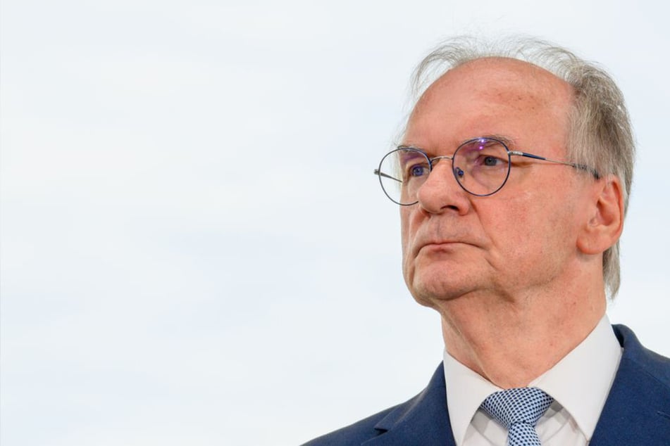 Haseloff fordert Lockerung beim Verbrennerverbot