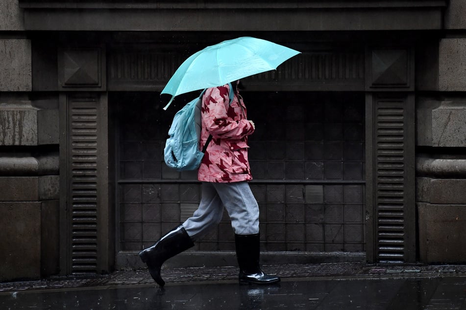 Der Regenschirm kann vorerst weg! Für die kommenden Tage hat der Wetterdienst gute Nachrichten.