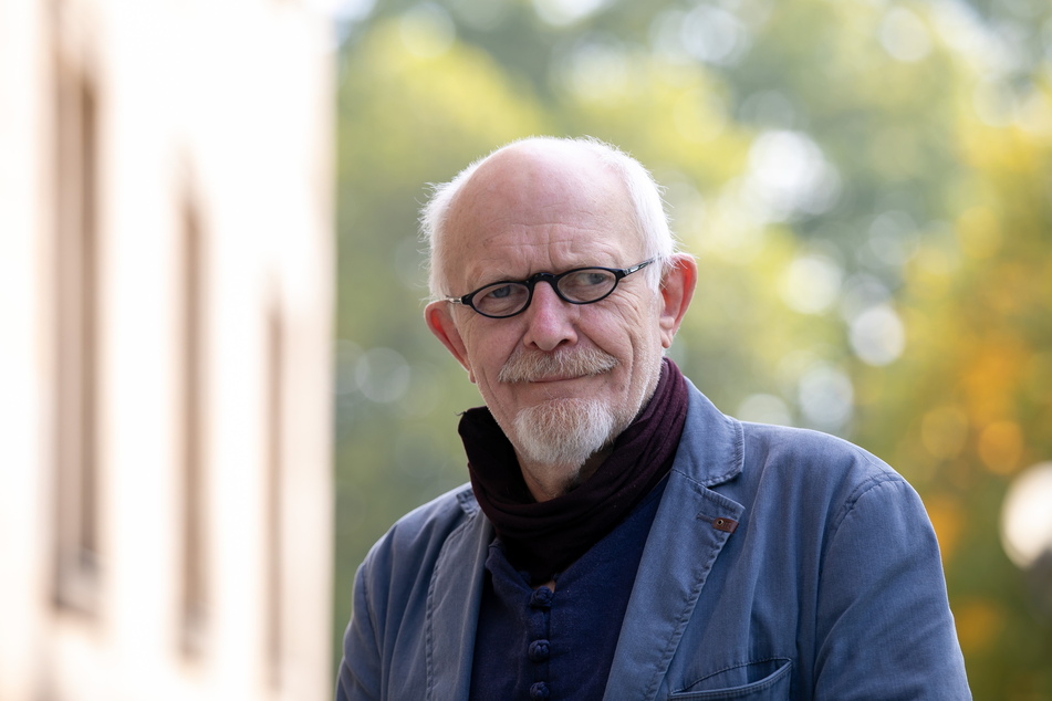 Grünen-Finanzexperte Michael Schmelich (66) ist zuversichtlich, dass im Dresdner Stadtrad ein vernünftiger Haushalt beschlossen wird.