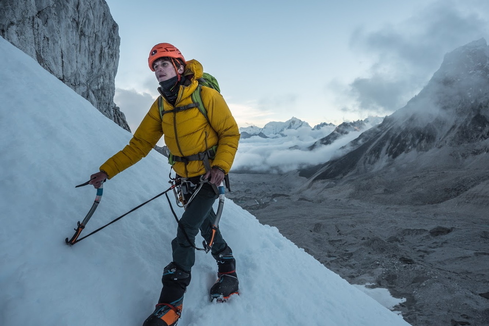 Jost Kobusch (29) will den Mount Everest jetzt im Winter solo und ohne Hilfsmittel besteigen.