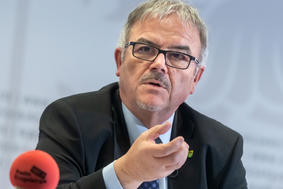 Nach Impf-Skandal in Sachsen: Keine Konsequenzen für Landrat des Erzgebirgskreis