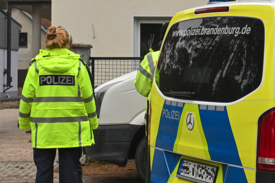 Die Brandenburger Polizei konnte den Namen des flüchtigen Tatverdächtigen ermitteln und ihn festnehmen. (Symbolfoto)