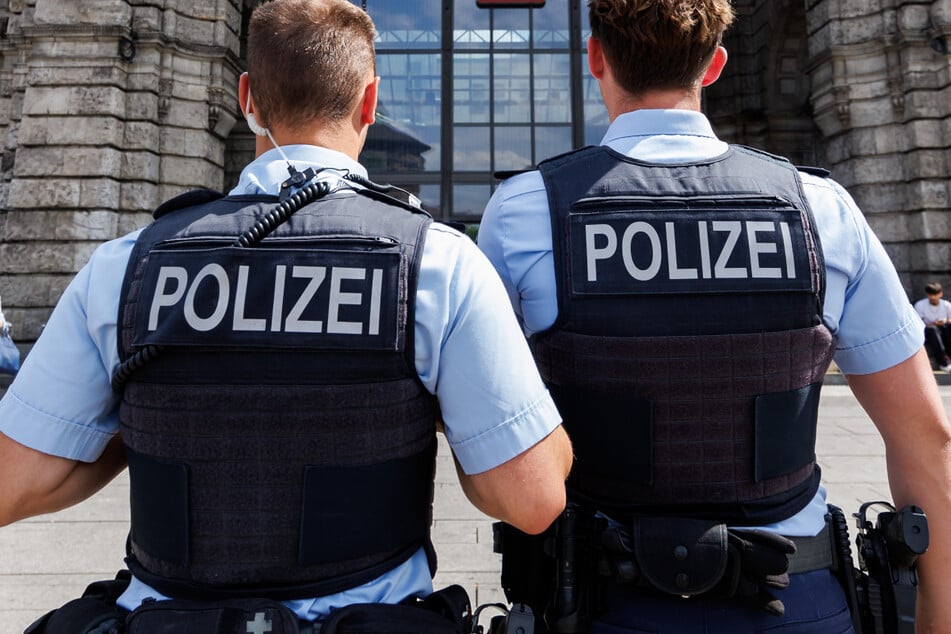 Die Polizei ermittelt nach einer Schlägerei in Nürnberg wegen Totschlags. (Symbolbild)