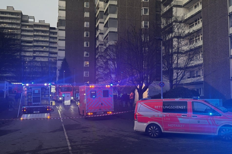 Im Wohnpark Bensberg kam es aufgrund eines stechenden Geruchs zu einem größeren Feuerwehreinsatz.
