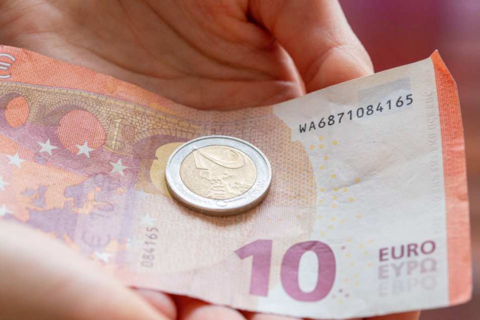 Seit dem vergangenen Jahr gilt in Deutschland der Mindestlohn von zwölf Euro. (Symbolbild)