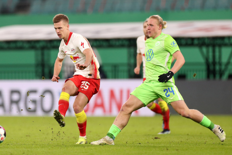 Xaver Schlager (24) steht noch bis 2023 beim VfL Wolfsburg unter Vertrag - eigentlich.