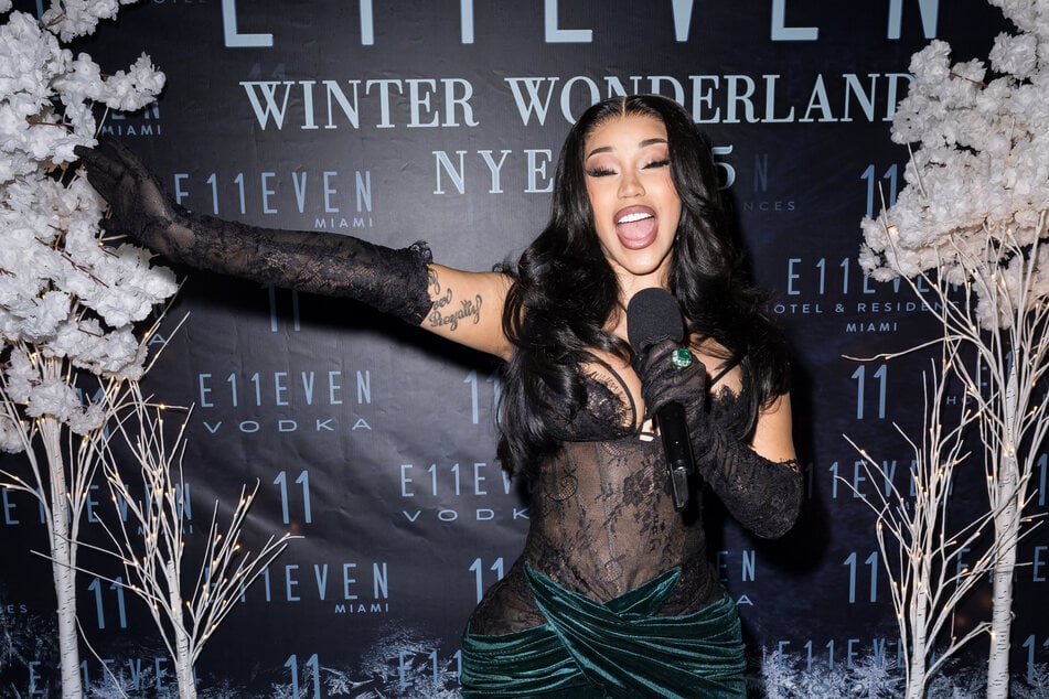 Cardi B is heading to New Orleans for Mardi Gras and Super Bowl weekend as the headliner for the Victory Fan Festival.