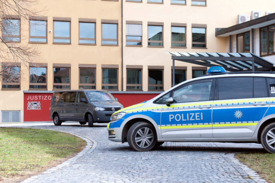 Nach Fluchten bei Verhandlungen: Wie sicher sind die Gerichtsgebäude in Bayern?