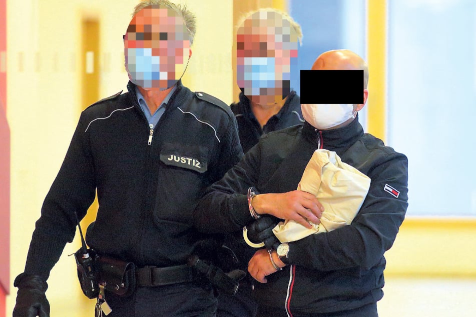 Ahmed S. (41) wurde mit Drogen in der Unterwäsche erwischt.