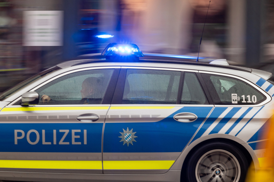 Die Polizei nahm die Verfolgung des Audis durch München auf. (Symbolbild)